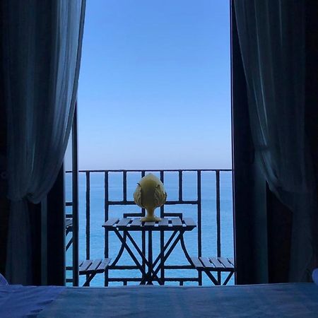 La Torretta Del Senatore Полиняно а Маре Екстериор снимка
